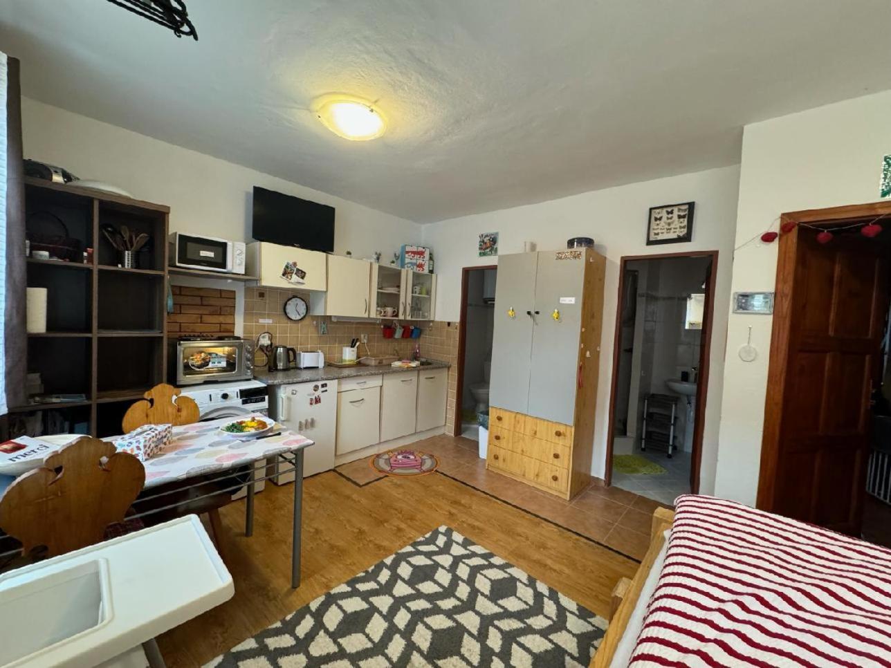 Apartmány Srub Jenišov Horní Planá Exterior foto